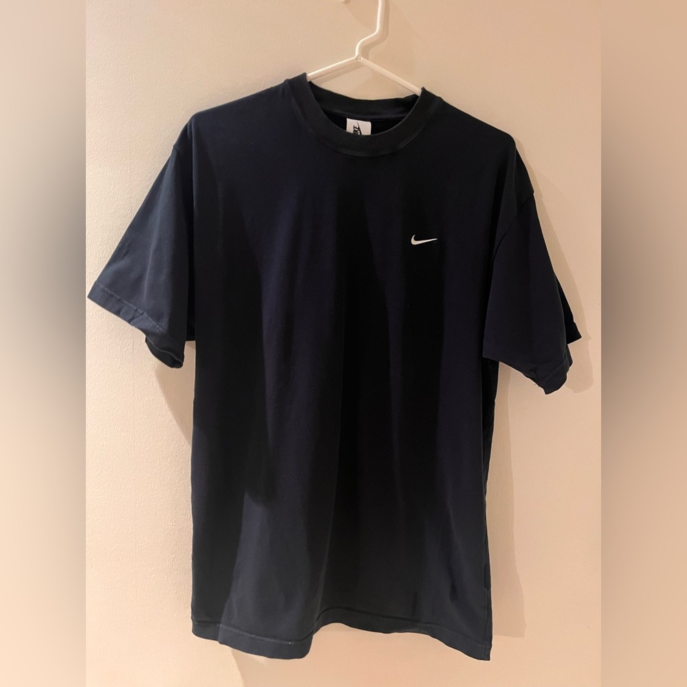 Nike logo tee
